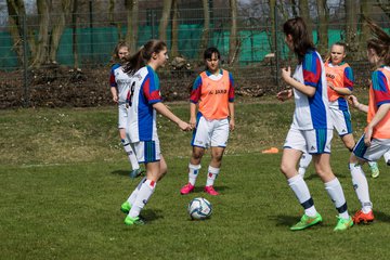 Bild 13 - wBJ SV Henstedt Ulzburg - TSV Schnberg : Ergebnis: 5:2